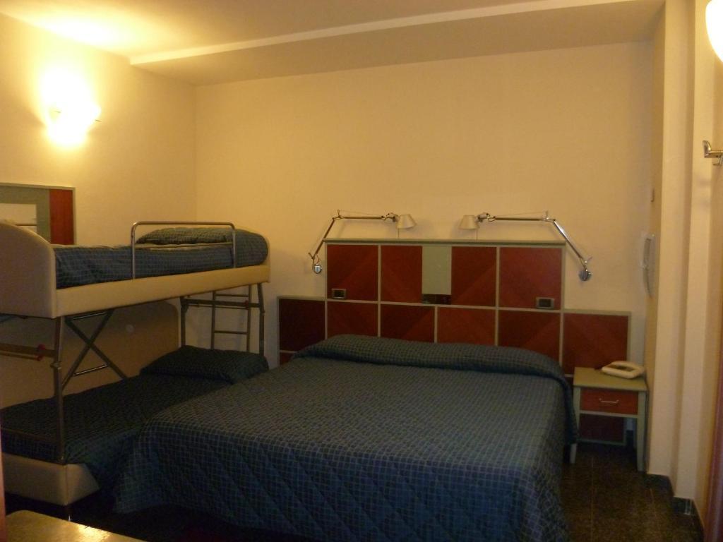 Hotel Derby Aprica Szoba fotó