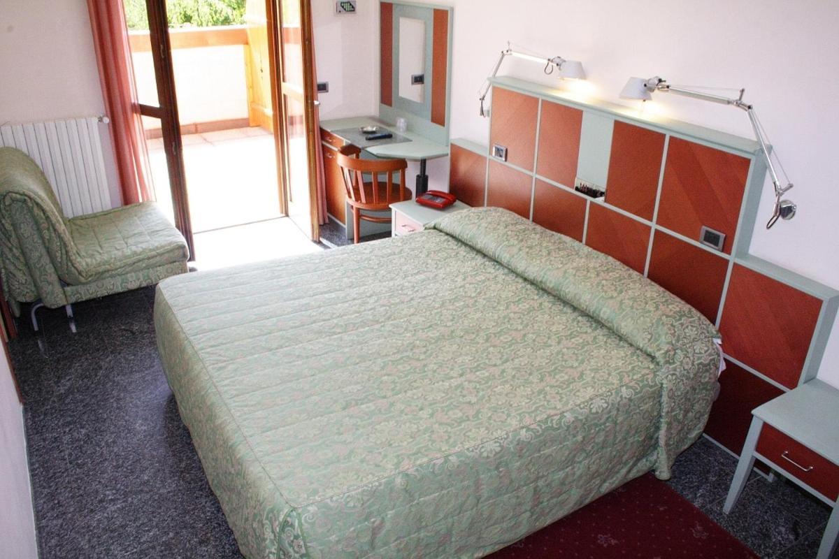Hotel Derby Aprica Kültér fotó