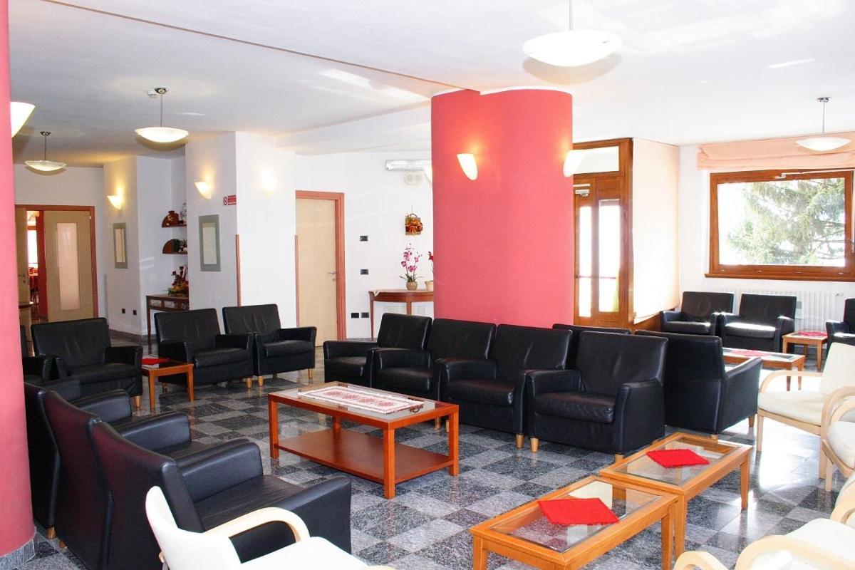 Hotel Derby Aprica Kültér fotó