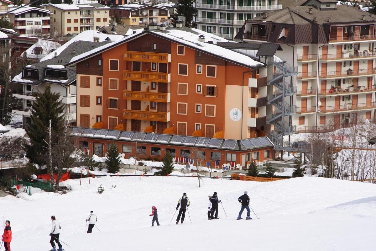 Hotel Derby Aprica Kültér fotó