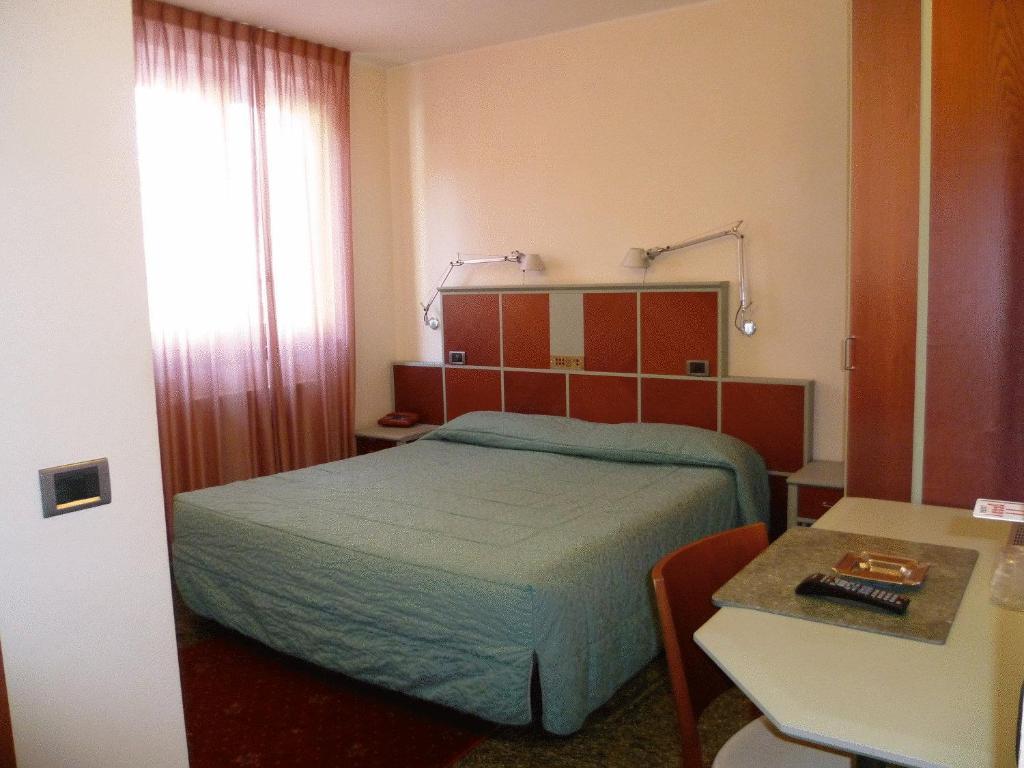 Hotel Derby Aprica Szoba fotó